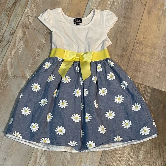 lilt | Dresses | Girls Easter Dress Size 5 White Bodice Daisy Lined Skirt  Bottom Euc | Poshmark